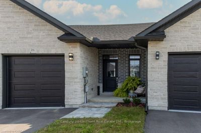 26 Raycroft Dr, Home with 1 bedrooms, 3 bathrooms and 3 parking in Belleville ON | Image 1