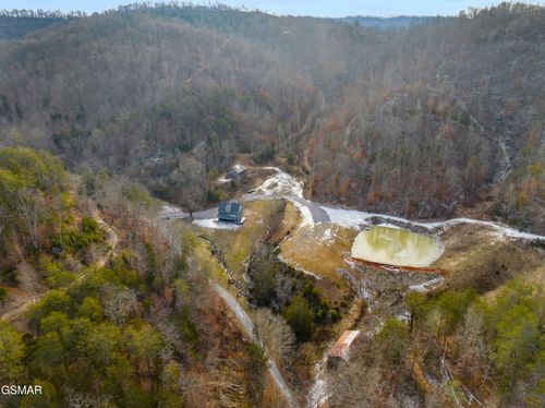 260 Shephard Ln, Thorn Hill, TN, 37881-3622 | Card Image