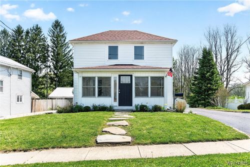 26 Buell St, Akron, NY, 14001-1307 | Card Image