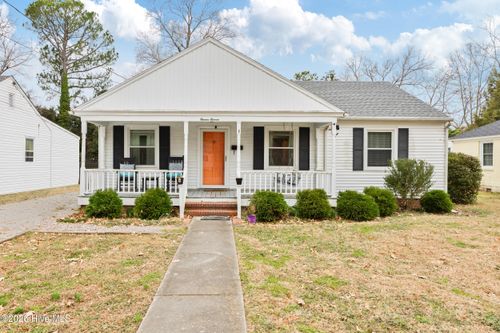 1111 E Williams Cir, Elizabeth City, NC, 27909-6119 | Card Image