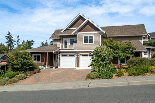10-420 Cook St, Ladysmith, BC, V9G1A8 | Card Image