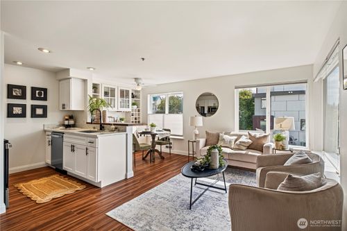 c101-3648 Whitman Ave N, Seattle, WA, 98103-8759 | Card Image