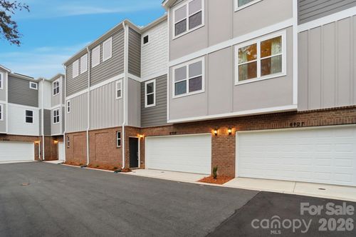 8929 Sharonbrook Dr, Charlotte, NC, 28210-5675 | Card Image