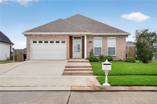 4516 Lamarque Dr, Meraux, LA, 70075-8036 | Card Image