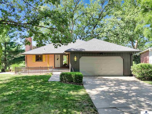 8025 Talbot Trl, Lincoln, NE, 68506-1872 | Card Image