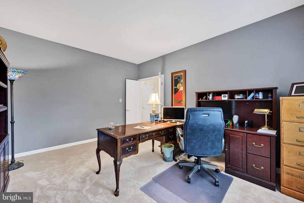 Residential in FALLSTON 5