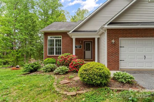 4927 Gateway Dr, Claremont, NC, 28610-8059 | Card Image