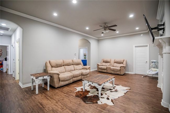 1421 Colonel Mcneil Dr, House other with 4 bedrooms, 2 bathrooms and null parking in Prairie Grove AR | Image 4