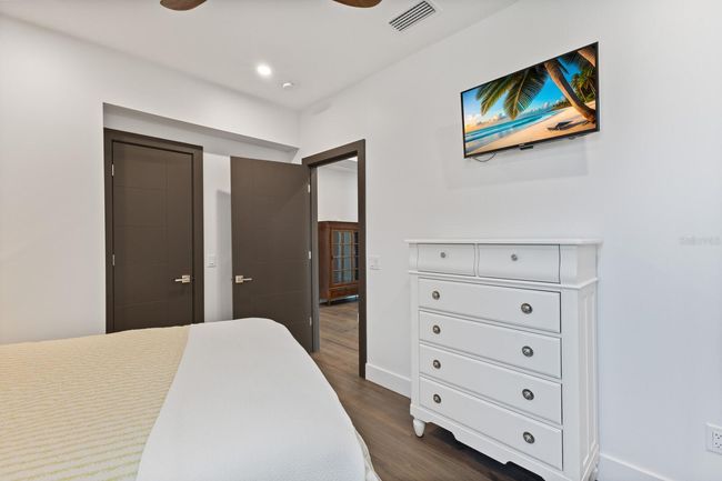 201 N Harbor Dr, House other with 5 bedrooms, 4 bathrooms and null parking in HOLMES BEACH FL | Image 55