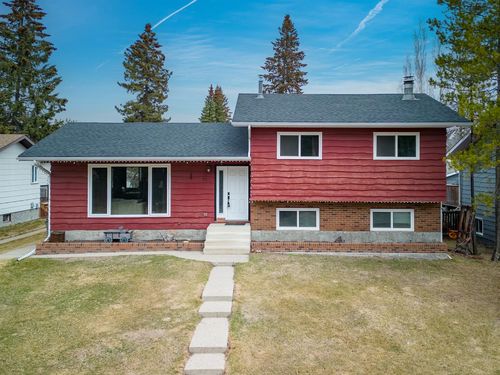 93 Feero Drive, Home with 4 bedrooms, 2 bathrooms and 4 parking in Whitecourt AB | Card Image