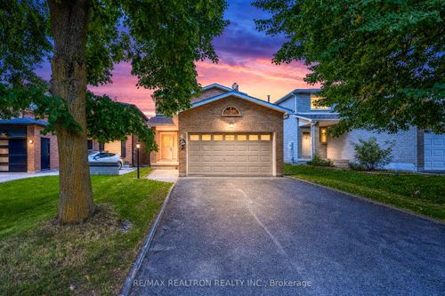 6 Woolen Mill Rd, Markham, ON, L3P6X4 | Card Image