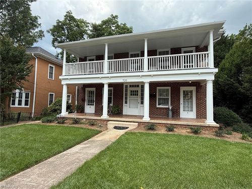 apt-4-720 S Hawthorne Rd, Winston-Salem, NC, 27103-3754 | Card Image
