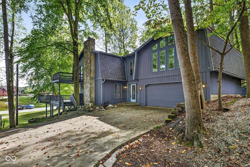 8002 N Lakeview Dr, Unionville, IN, 47468-9729 | Card Image