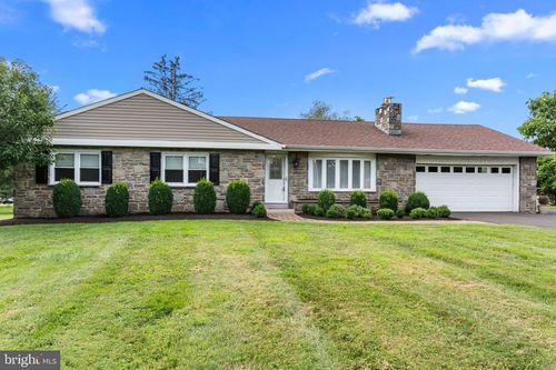 512 Washington Crossing Rd, NEWTOWN, PA, 18940-2906 | Card Image