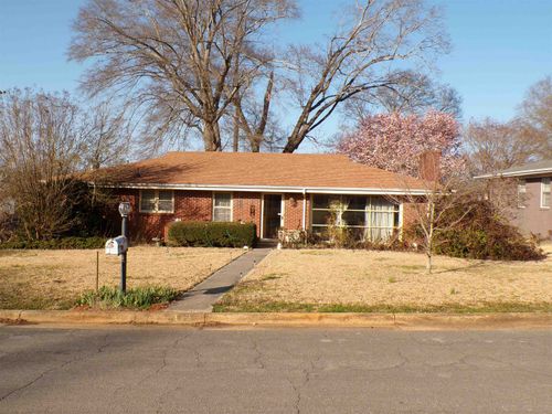 112 Wheeler Ave, Sheffield, AL, 35660-6845 | Card Image