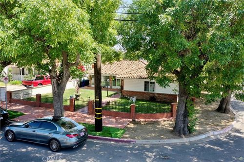 13888 Hubbard St, Sylmar, CA, 91342-4231 | Card Image