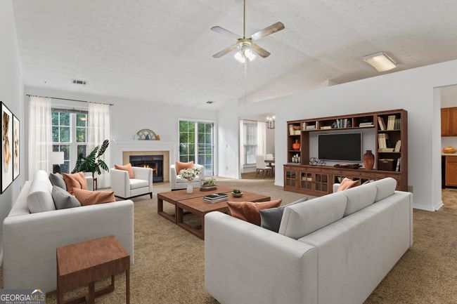 10650 Plantation Dr, House other with 3 bedrooms, 2 bathrooms and 2 parking in Alpharetta GA | Image 4