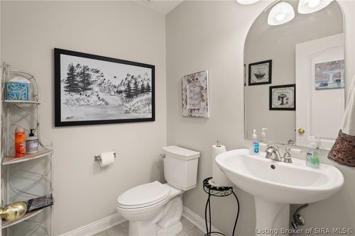 3130 Periwinkle Way, New Albany, IN, 47150-9581 | Card Image