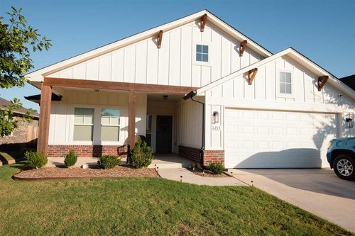 1215 Martin Street, Stillwater, OK, 74074 | Card Image