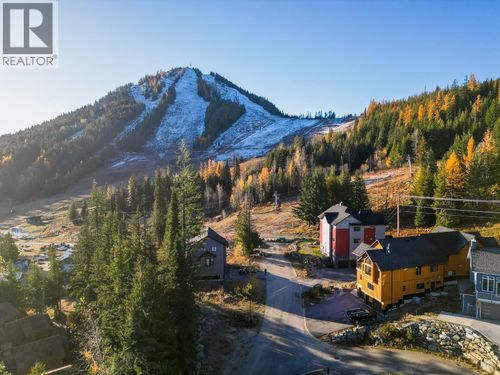 b-2001 Crest Rd, Rossland, BC, V0G1Y0 | Card Image