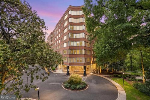 607-4200 Cathedral Ave Nw, WASHINGTON, DC, 20016-4912 | Card Image