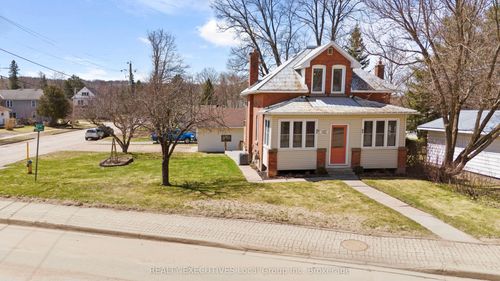 563 Main St, Powassan, ON, P0H1Z0 | Card Image