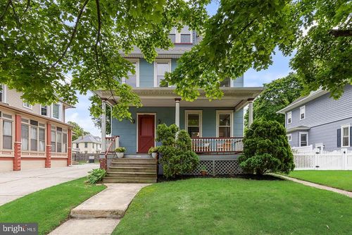 18 E Madison Ave, COLLINGSWOOD, NJ, 08108-1421 | Card Image