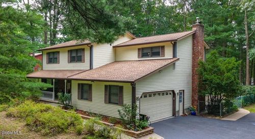 61 Sonat Rd, Clifton Park, NY, 12065-4011 | Card Image