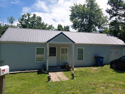 204 N Olive Street, Conway, MO, 65632 | Card Image