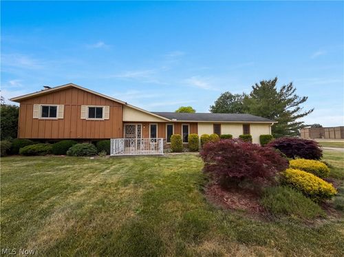 1015 Kingsway Dr, Lorain, OH, 44052-5615 | Card Image