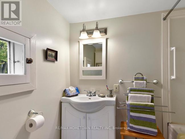 92 Water St E, House other with 2 bedrooms, 3 bathrooms and 2 parking in Brockville ON | Image 29