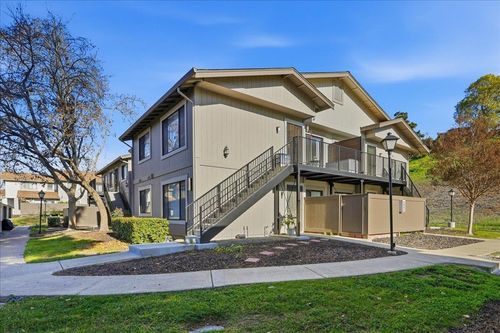 261 Famoso Plz, Union City, CA, 94587-3745 | Card Image