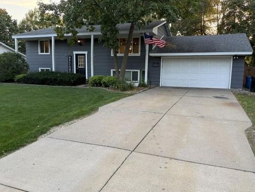 5230 Lincoln St Ne, Fridley, MN, 55421-1867 | Card Image