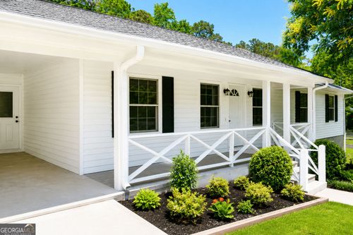 125 Flint Hill Dr, Oxford, GA, 30054-3928 | Card Image