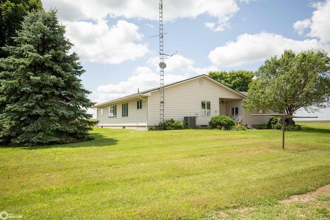 1101 310 Th St, Home with 3 bedrooms, 2 bathrooms and null parking in Burt IA | Image 40