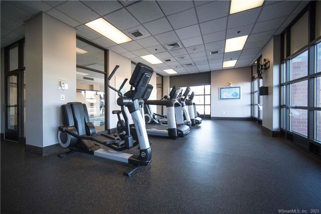 APT-403 - 235 E River Dr, Condo with 3 bedrooms, 2 bathrooms and null parking in East Hartford CT | Image 26