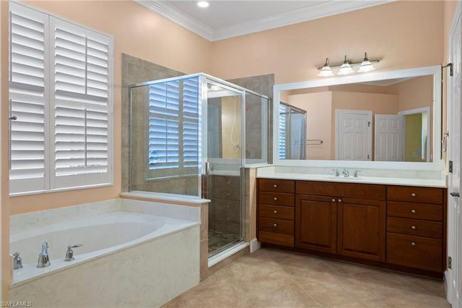 16144 Parque Ln, House other with 3 bedrooms, 2 bathrooms and 2 parking in NAPLES FL | Image 18