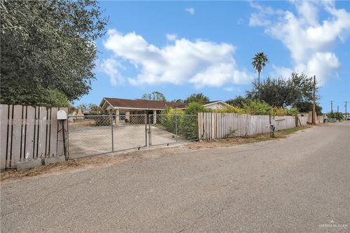 18 Bellas Ln, Rio Grande City, TX, 78582-6200 | Card Image