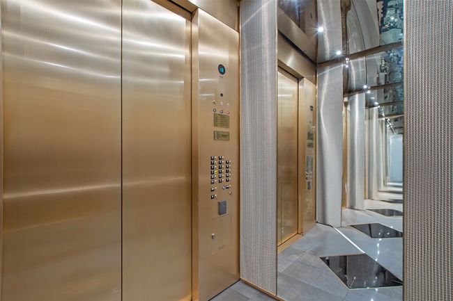 View of elevator | Image 19
