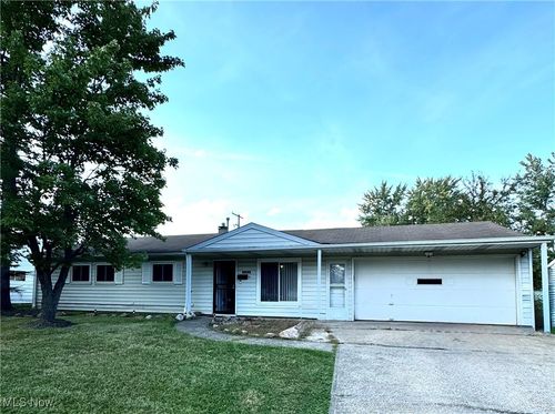 24205 Sherborne Rd, Bedford Heights, OH, 44146-4050 | Card Image