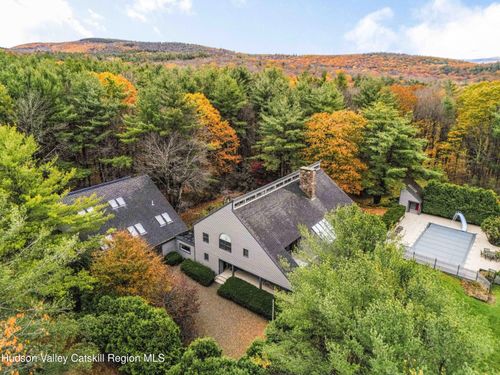 126 Shaker Ridge Dr, Canaan, NY, 12029-3722 | Card Image