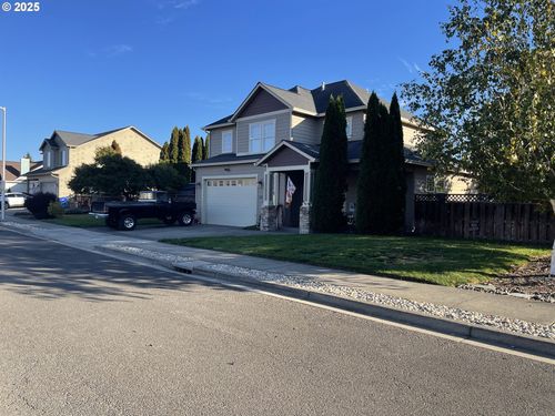 165 Danielle Dr, Winston, OR, 97496-8526 | Card Image