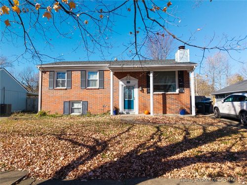 313 Fairwood Dr, Jeffersonville, IN, 47130-5625 | Card Image