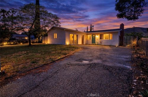 521 E Repplier, Banning, CA, 92220 | Card Image