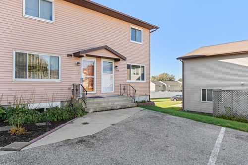 4-2828 24th St Nw, Rochester, MN, 55901-8022 | Card Image