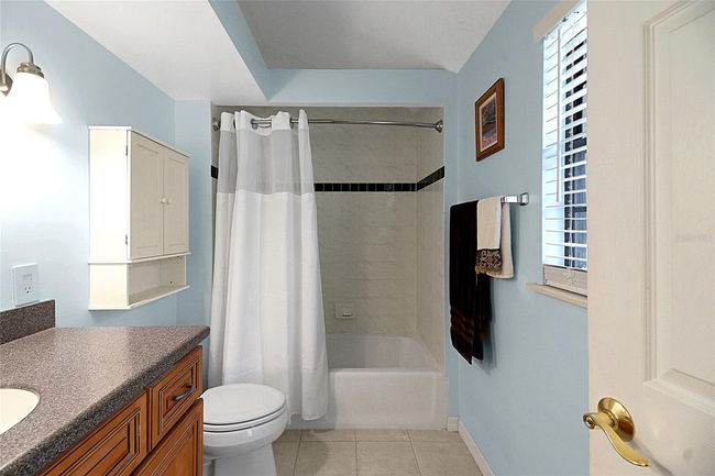 4814 Griffin View Dr, House other with 3 bedrooms, 3 bathrooms and null parking in LADY LAKE FL | Image 37