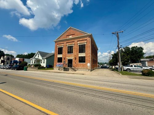 15 W Center St, Lawrenceburg, IN, 47025-2030 | Card Image