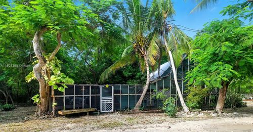 103 Tree Ln, Tavernier, FL, 33070-2833 | Card Image