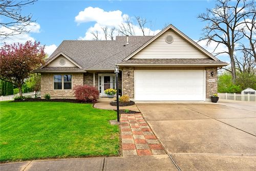 6823 Deergreen Ct, Huber Heights, OH, 45424-7318 | Card Image