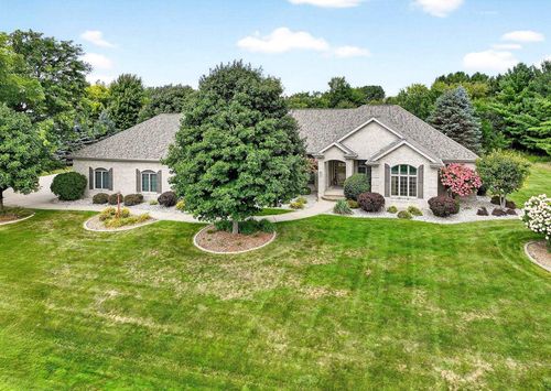 4351 N Sugar Maple Lane, GRAND CHUTE, WI, 54913 | Card Image